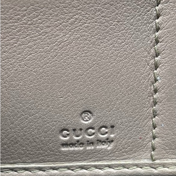 Gucci long zippy wallet rose in color. Comes with box and paperwork - Picture 6 of 11